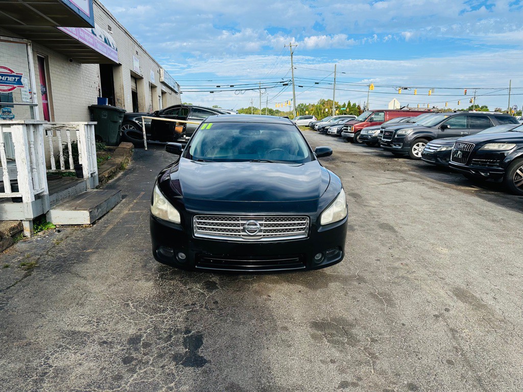 2011 Nissan Maxima Image 2