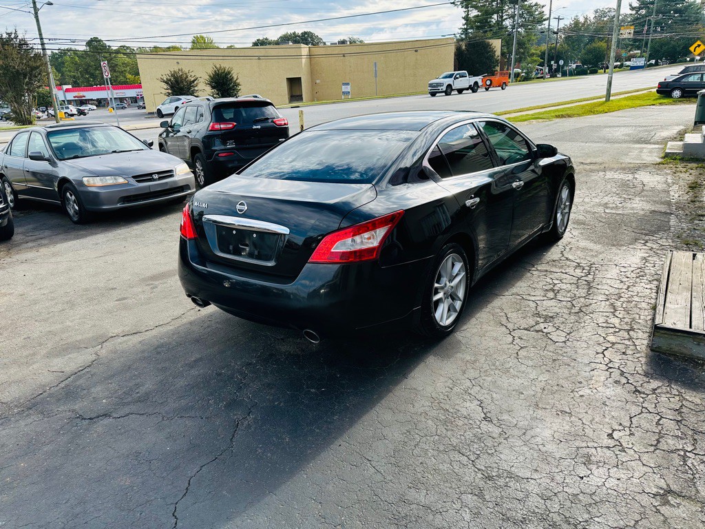 2011 Nissan Maxima Image 6