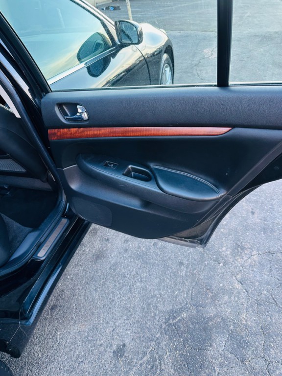 2007 INFINITI G35 Image 14