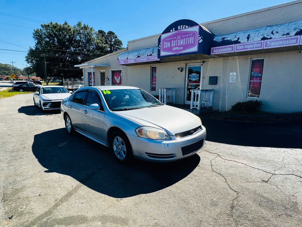 2010 Chevrolet Impala Image 2