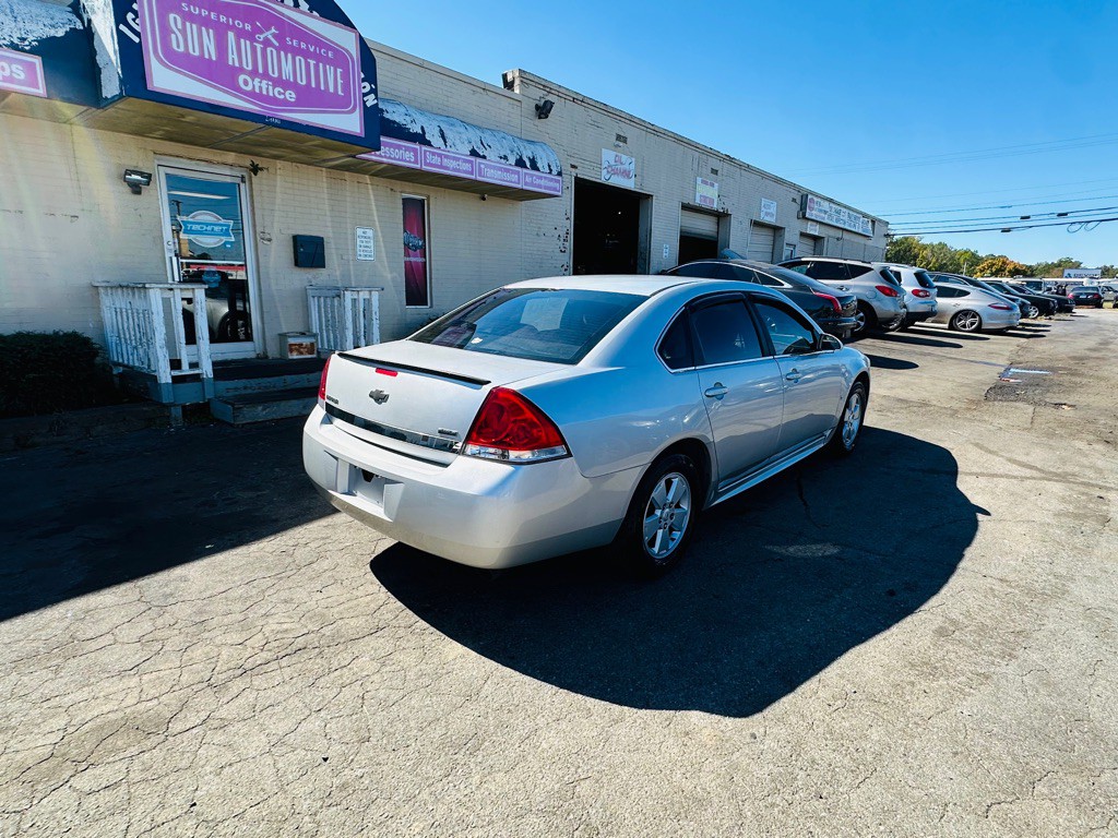 2010 Chevrolet Impala Image 3