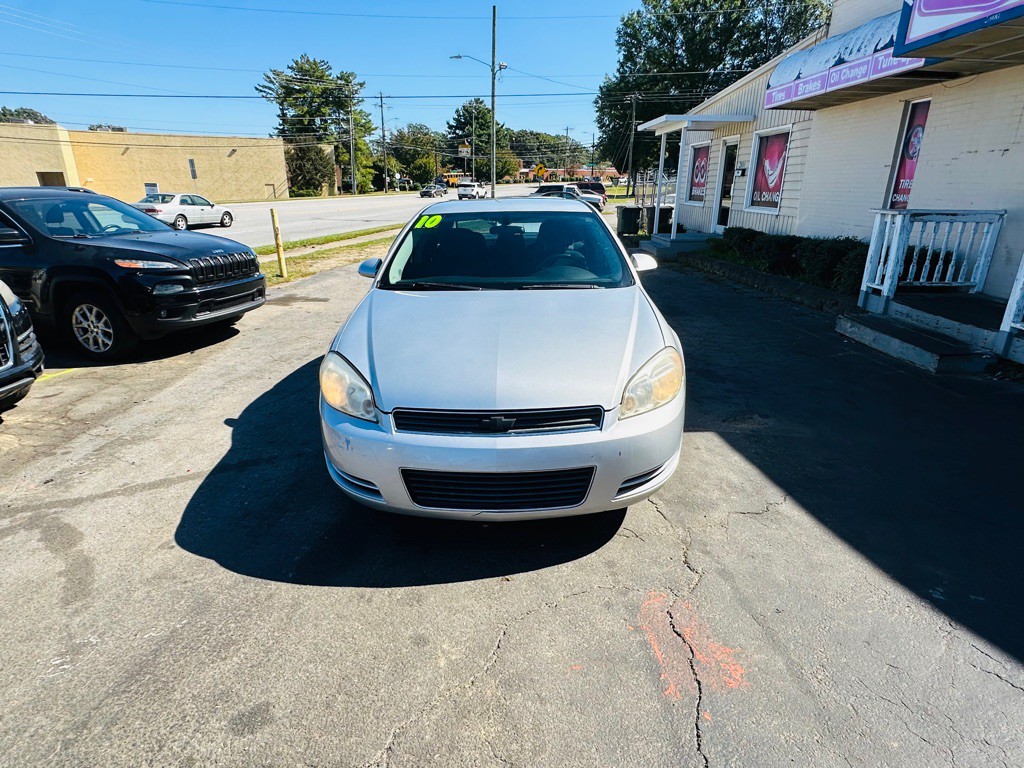 2010 Chevrolet Impala Image 4