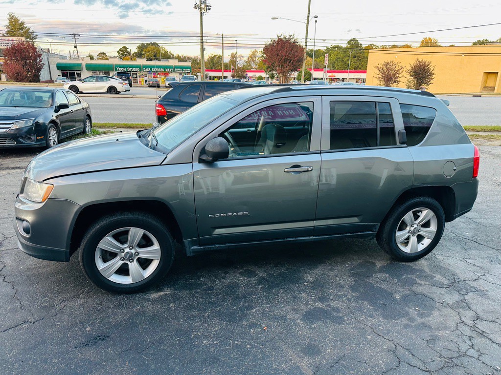 2012 Jeep Compass Image 6