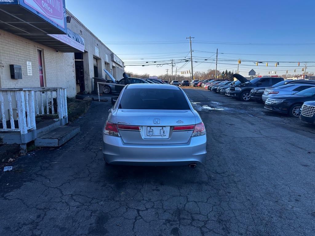 2012 Honda Accord Image 4