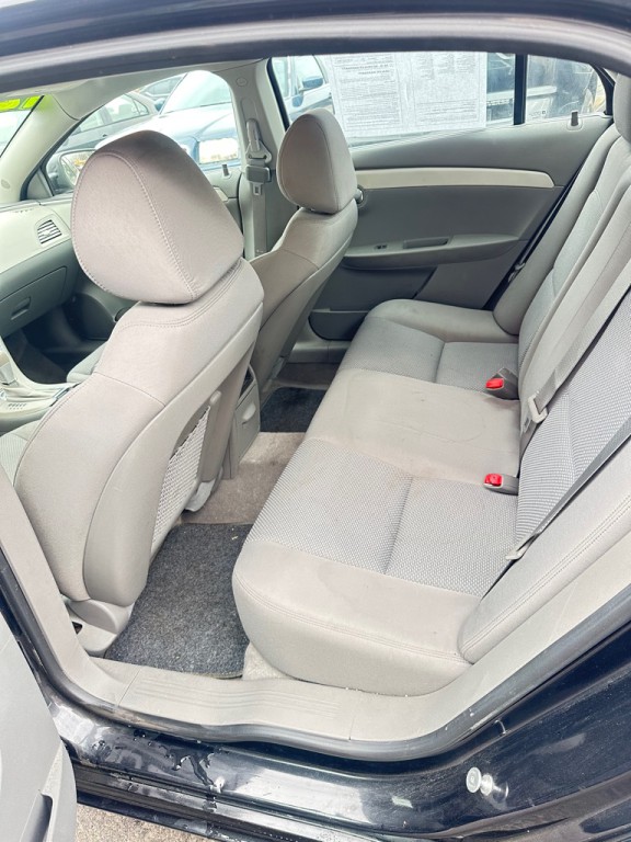 2012 Chevrolet Malibu Image 13