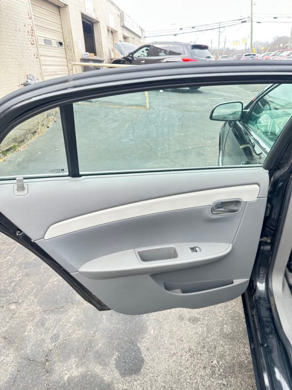 2012 Chevrolet Malibu Image 15