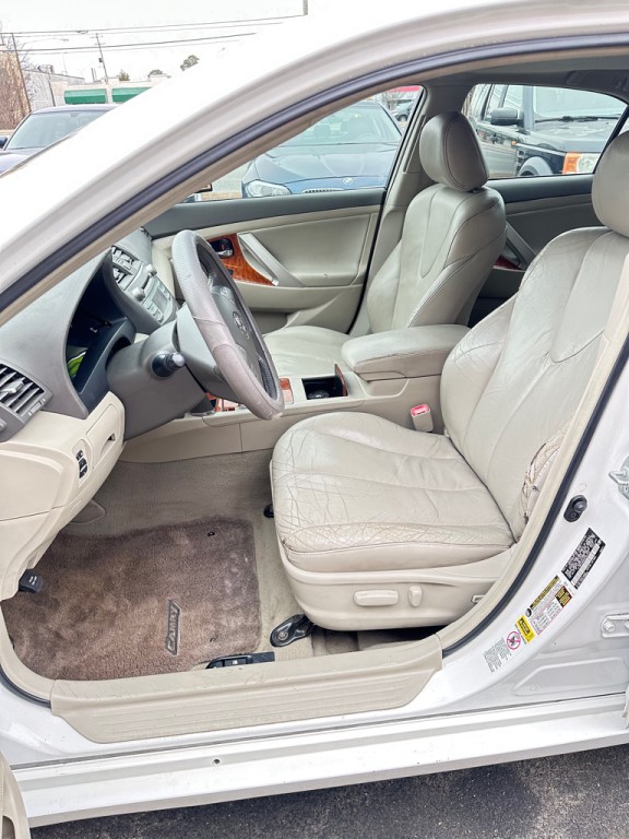 2008 Toyota Camry Image 9