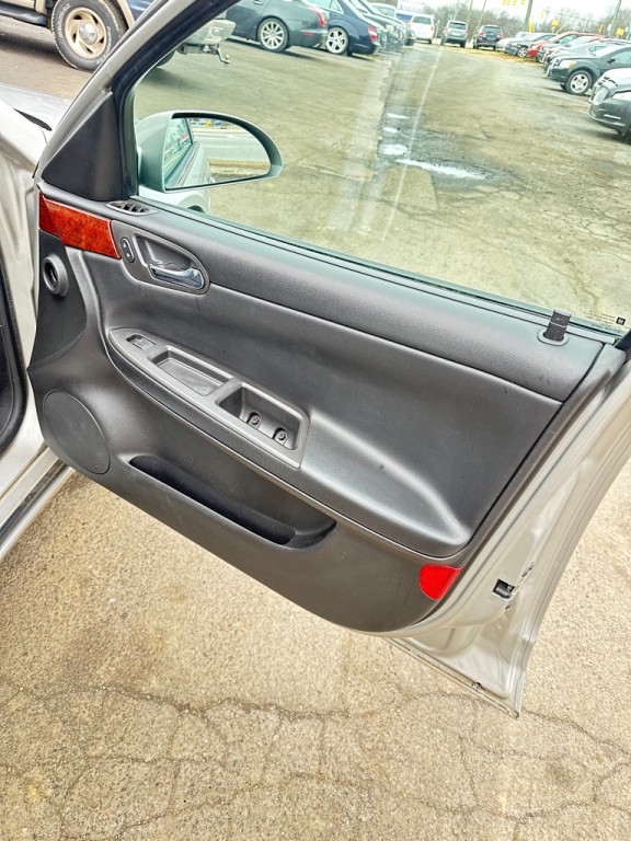 2008 Chevrolet Impala Image 13