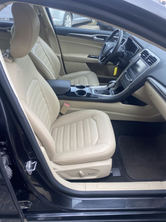 2013 Ford Fusion Image 17