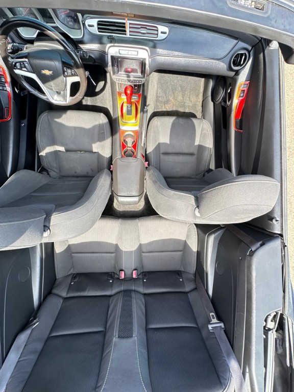 2015 Chevrolet Camaro Image 11