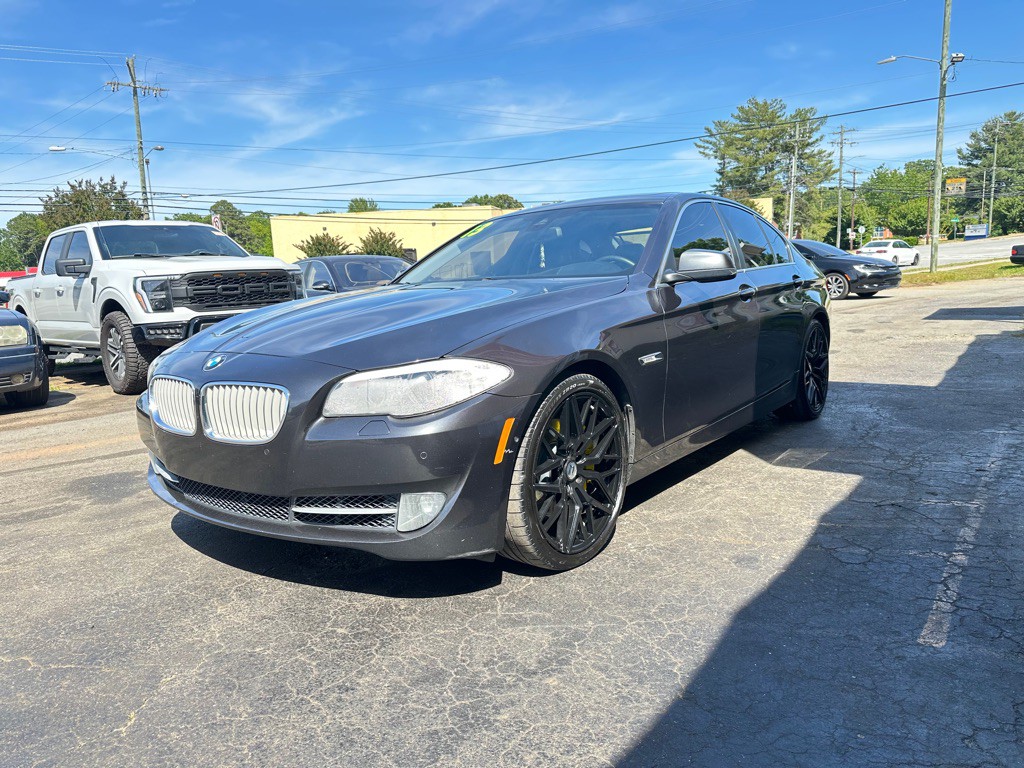 2013 BMW 5 Series Image 4