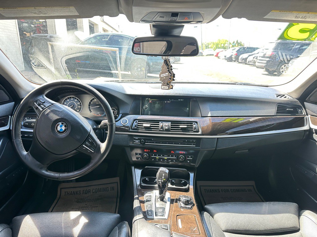 2013 BMW 5 Series Image 12