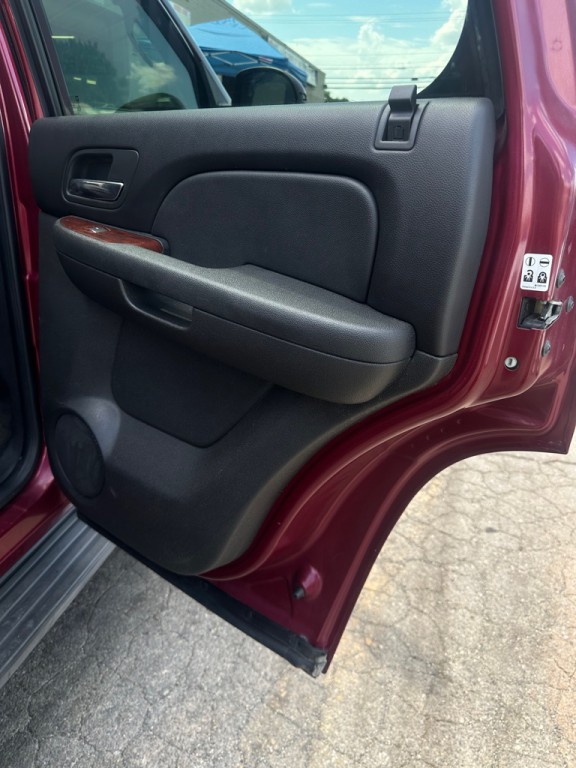 2010 Chevrolet Tahoe Image 14
