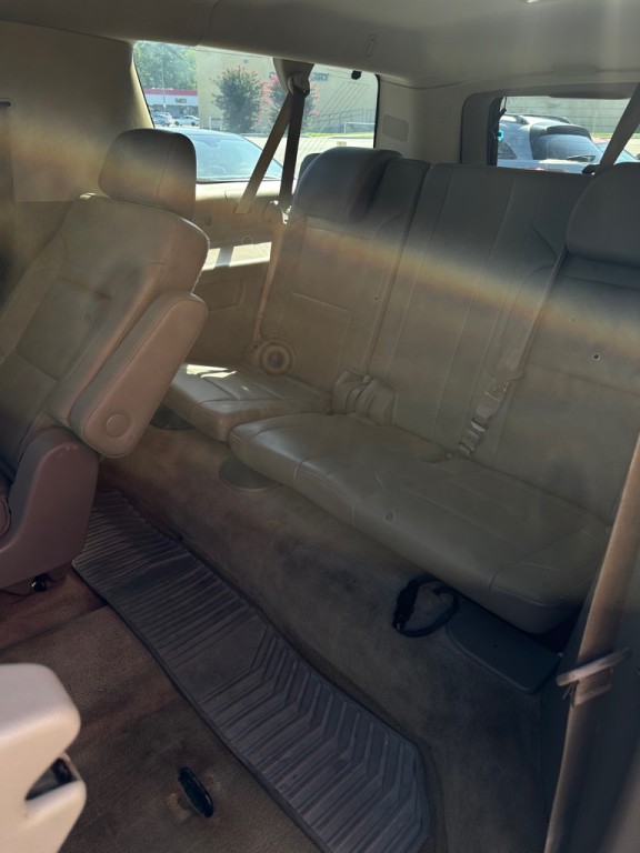 2015 Chevrolet Suburban Image 13