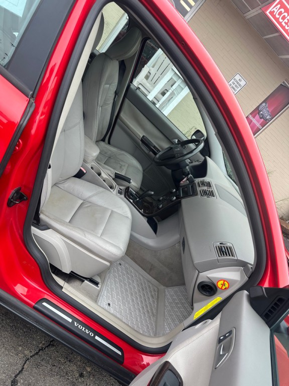 2004 Volvo S40 Image 15