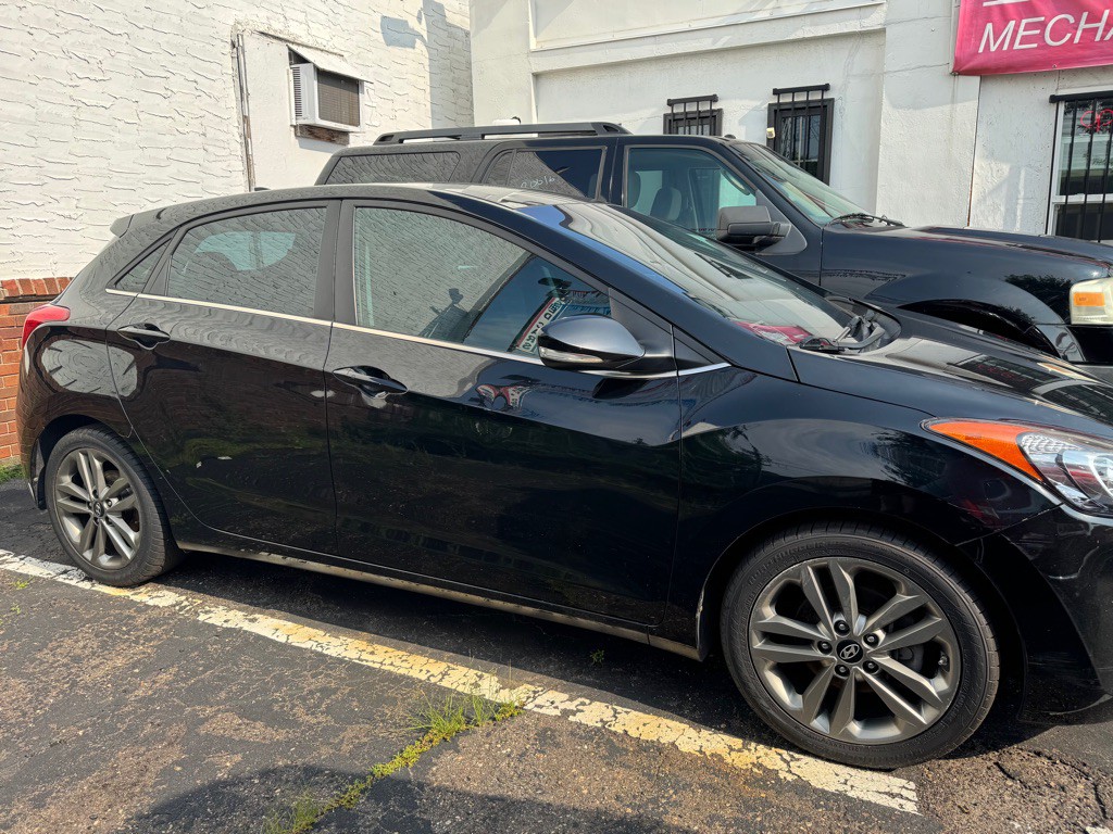 2016 Hyundai Elantra Image 8