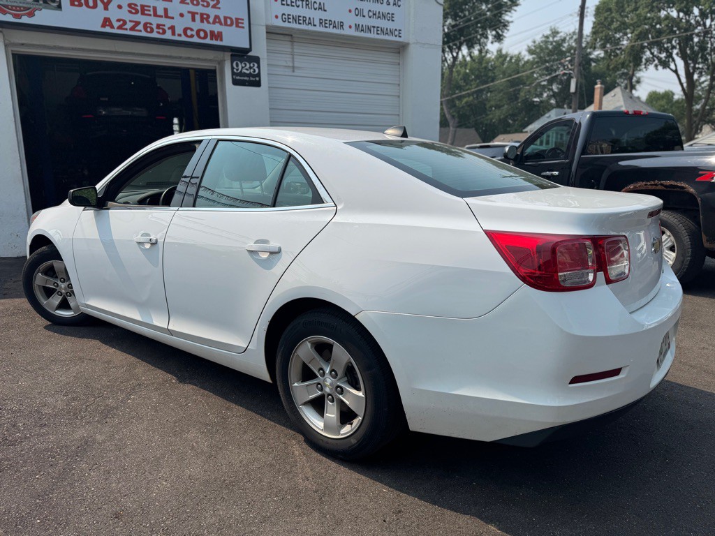 2014 Chevrolet Malibu Image 5