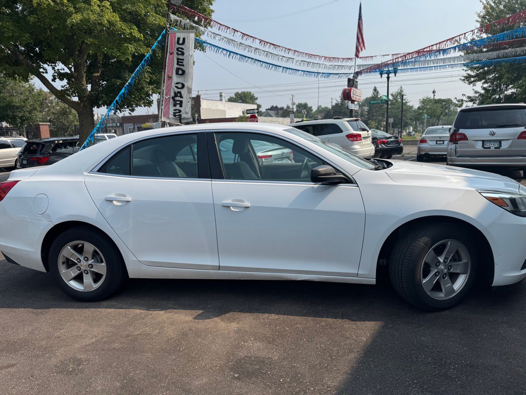 2014 Chevrolet Malibu Image 11
