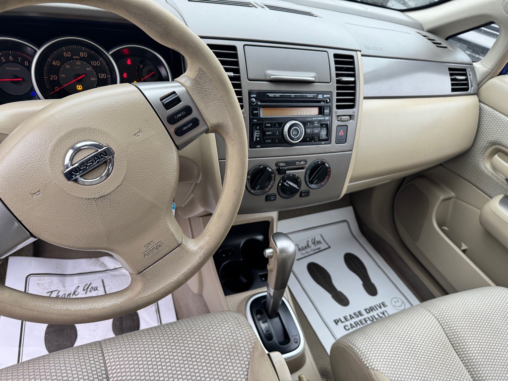 2009 Nissan Versa Image 8