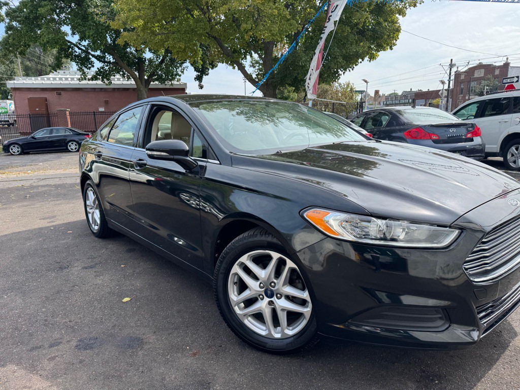 2013 Ford Fusion Image 1