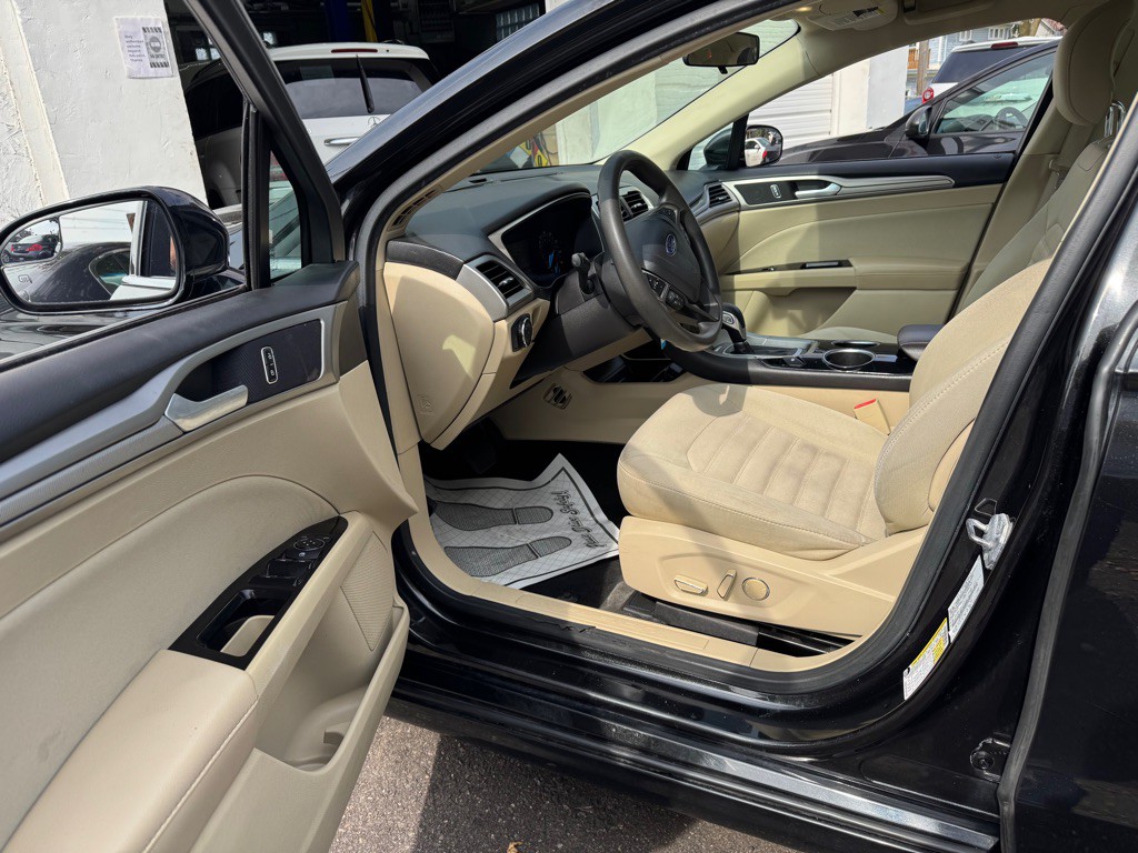 2013 Ford Fusion Image 5