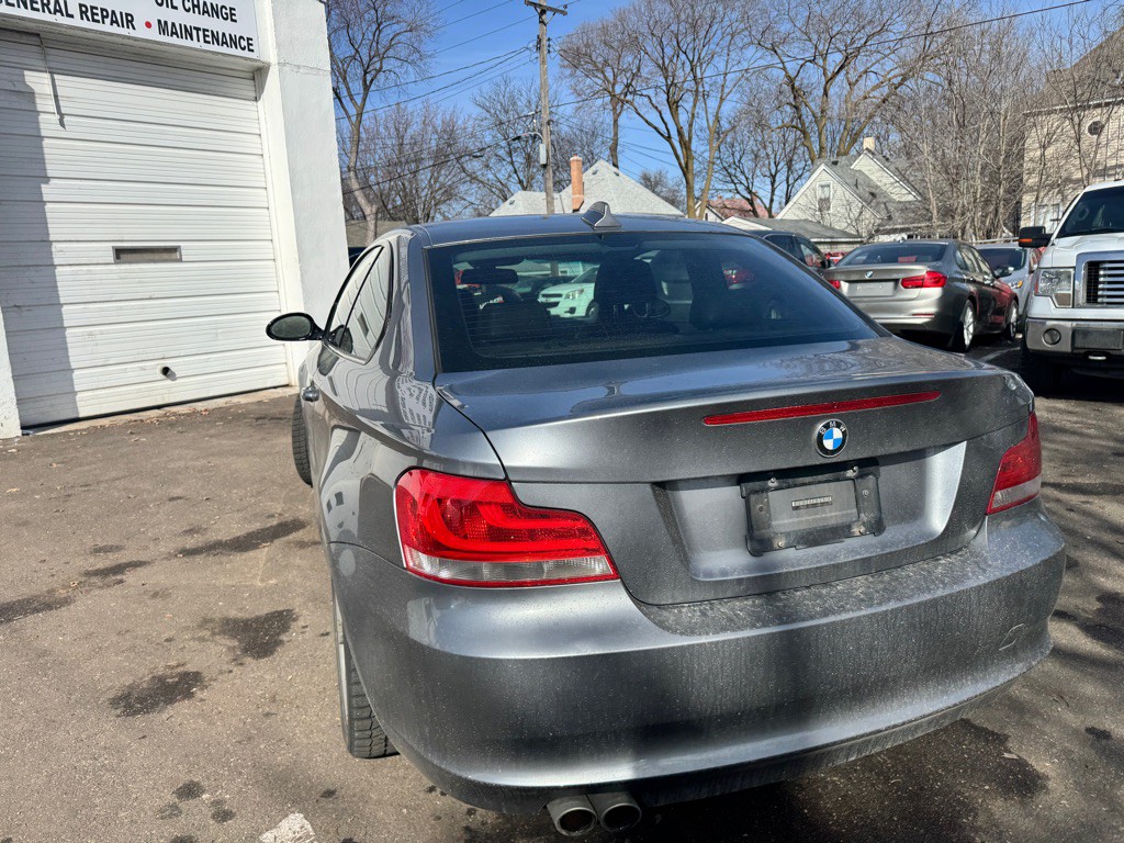 2009 BMW 1 Series Image 12