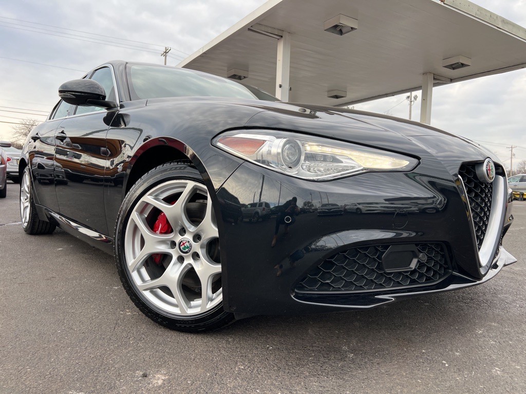 2018 Alfa Romeo Giulia Image 8