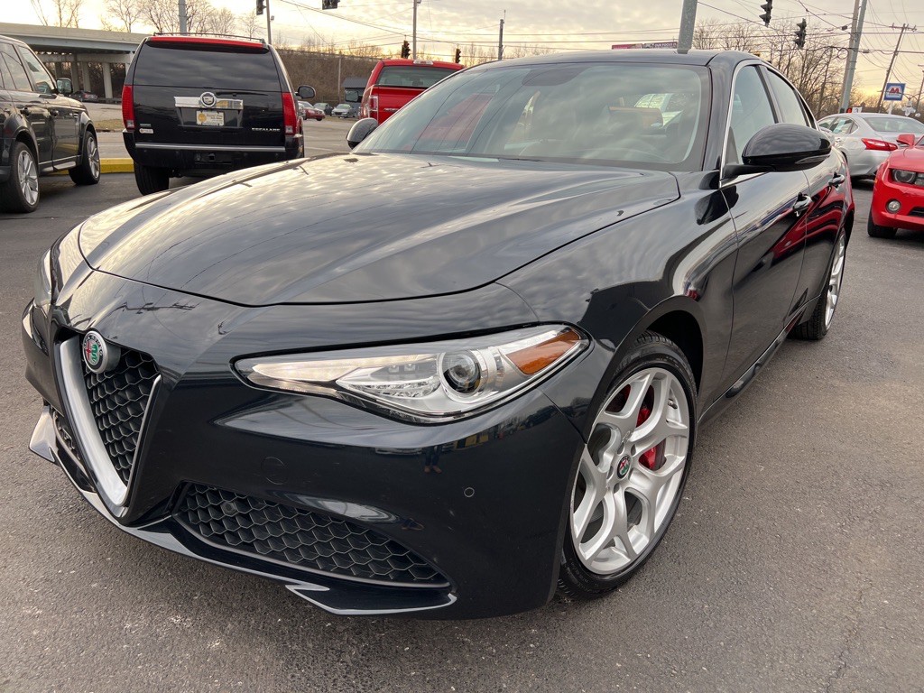2018 Alfa Romeo Giulia Image 10