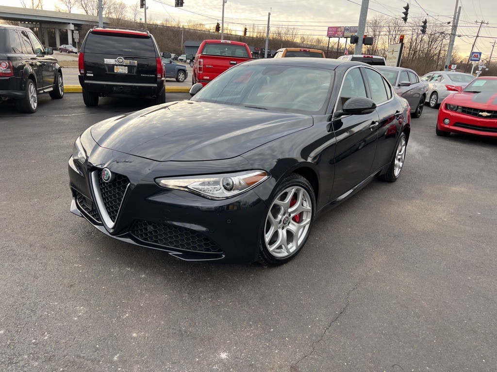 2018 Alfa Romeo Giulia Image 11