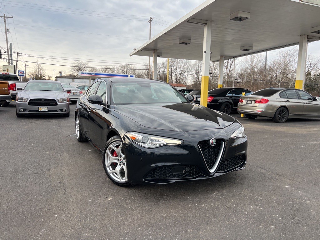 2018 Alfa Romeo Giulia Image 5