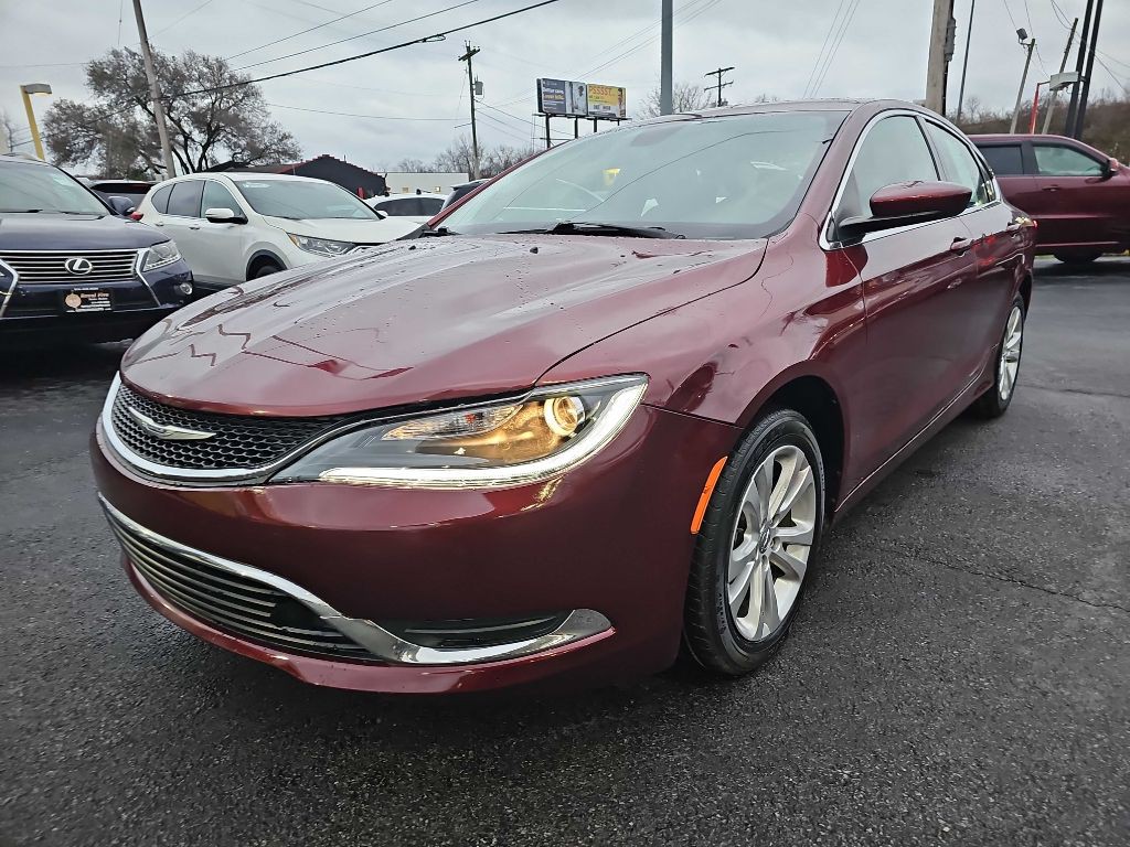 2015 Chrysler 200 Image 1
