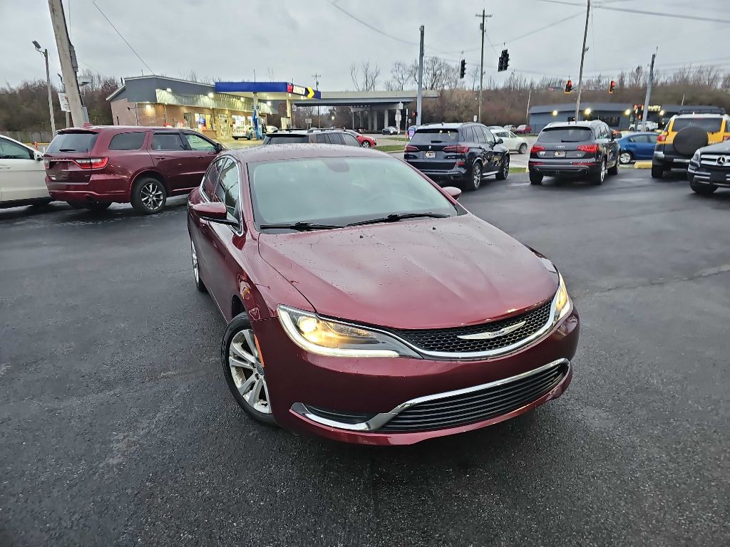 2015 Chrysler 200 Image 3