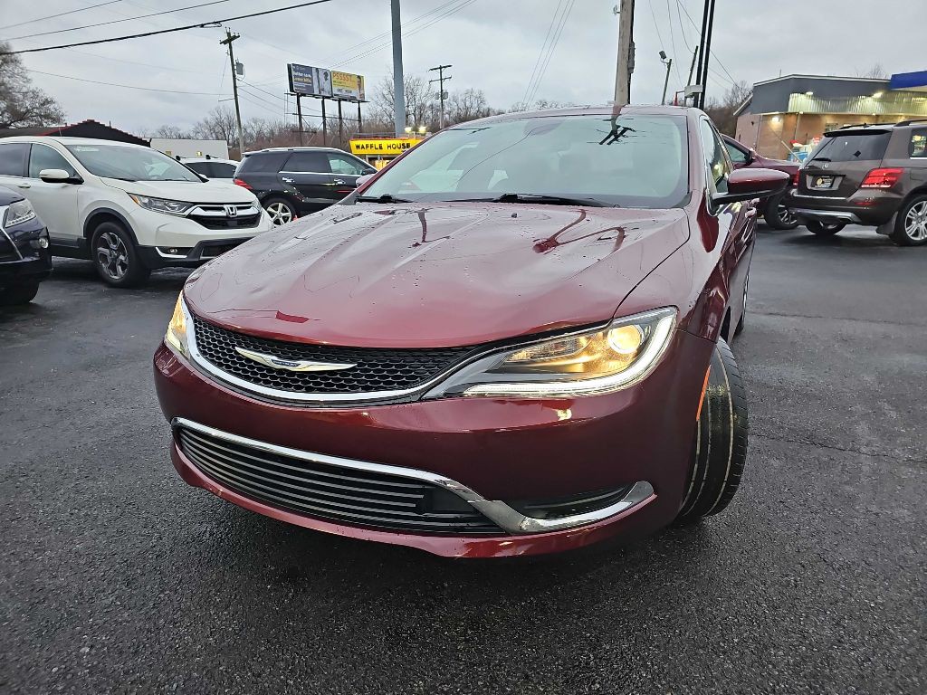 2015 Chrysler 200 Image 6