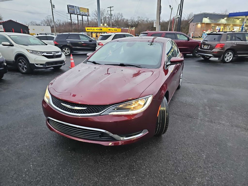 2015 Chrysler 200 Image 8