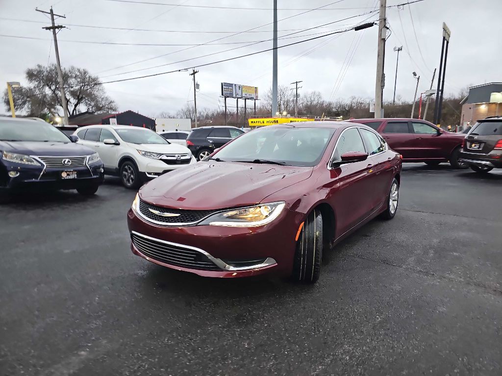 2015 Chrysler 200 Image 9