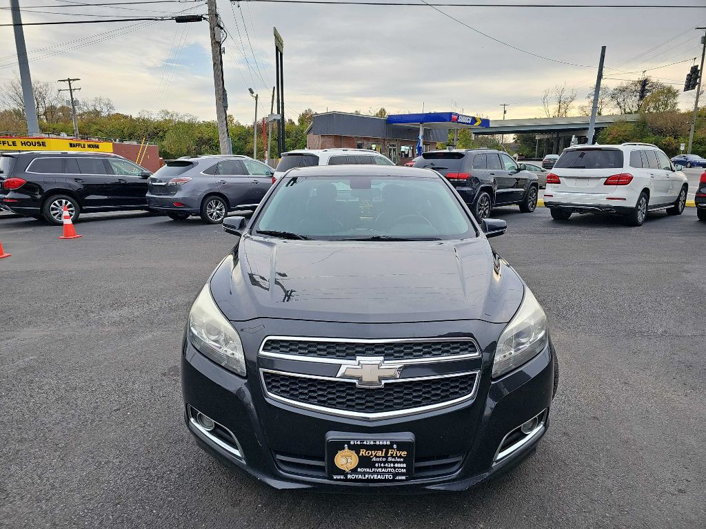 2013 Chevrolet Malibu Image 3