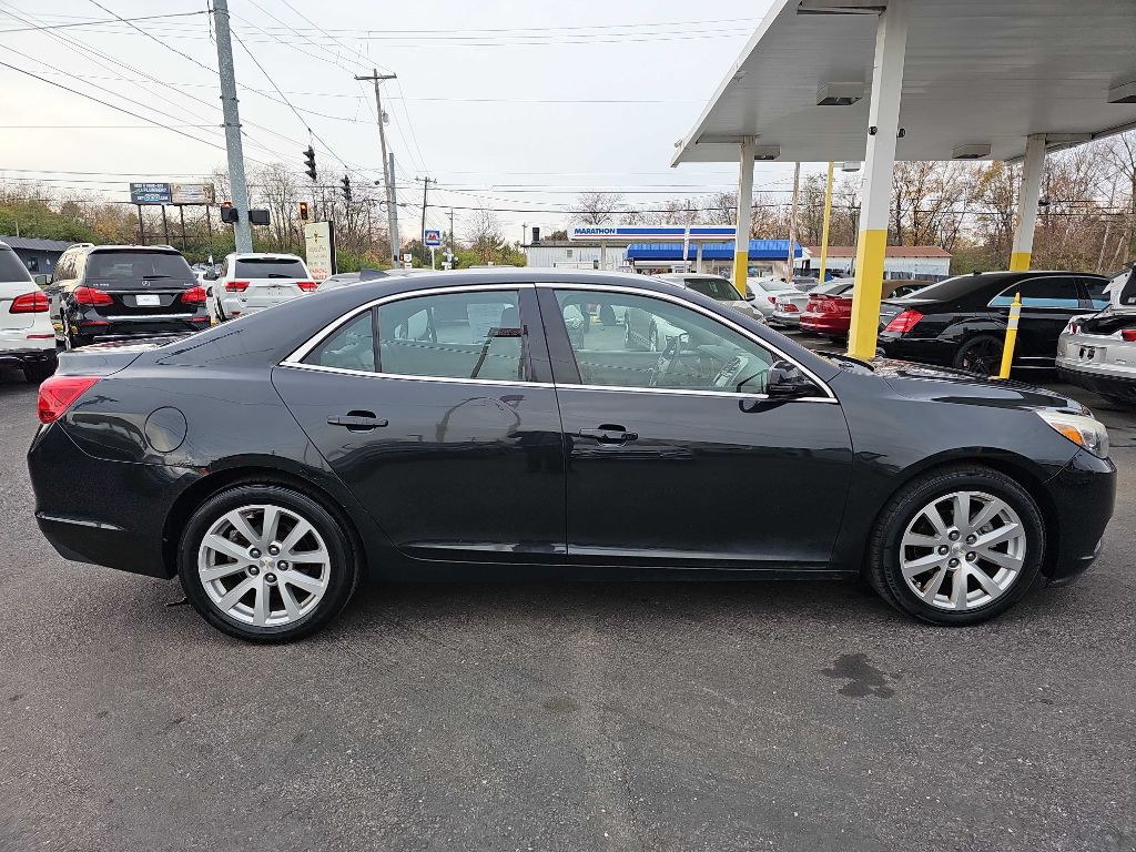2013 Chevrolet Malibu Image 8
