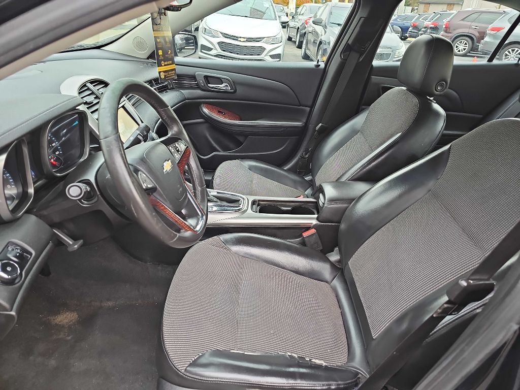 2013 Chevrolet Malibu Image 10