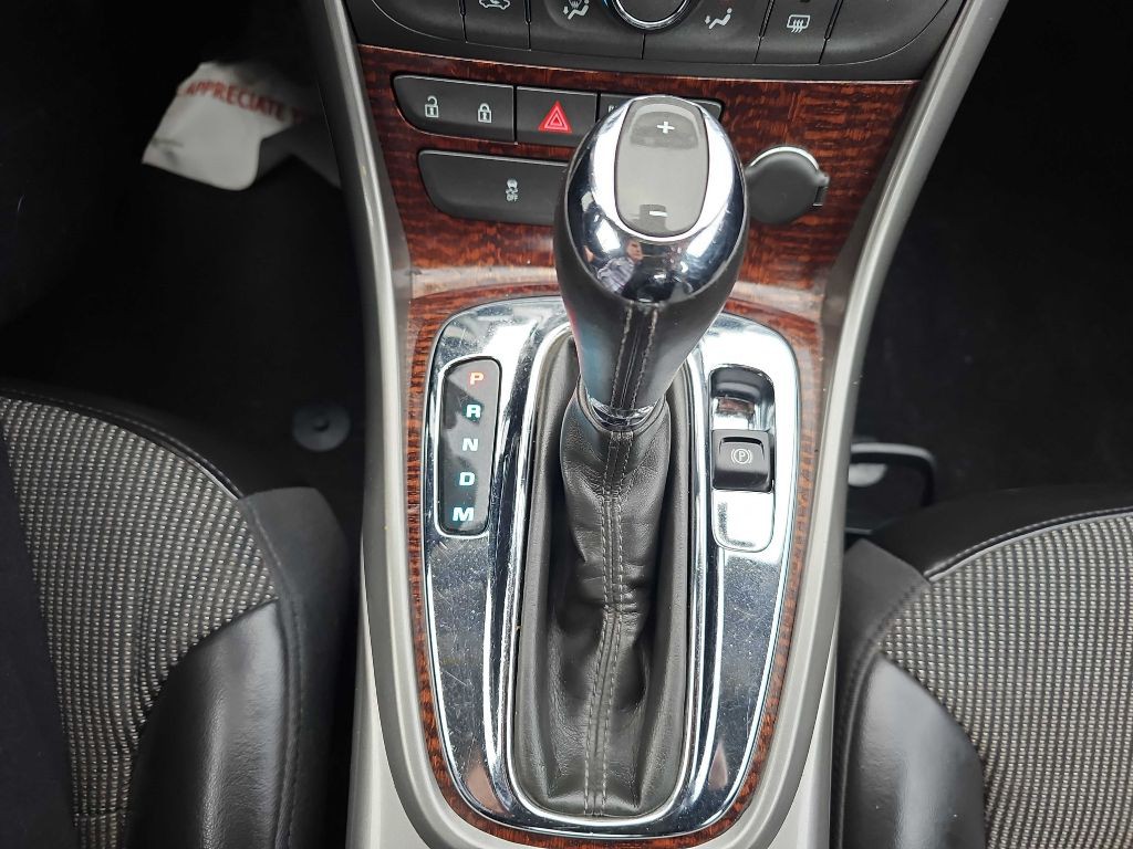 2013 Chevrolet Malibu Image 16