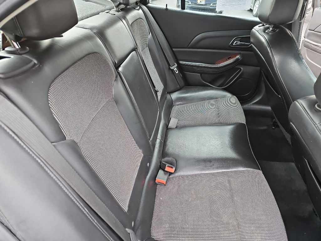 2013 Chevrolet Malibu Image 28