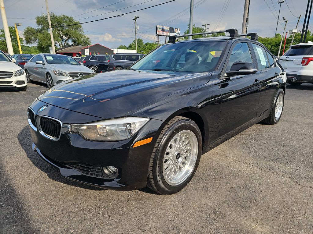 2013 BMW 3 Series Image 13