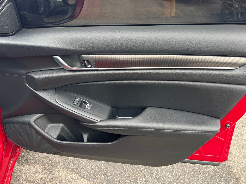 2021 Honda Accord Image 36