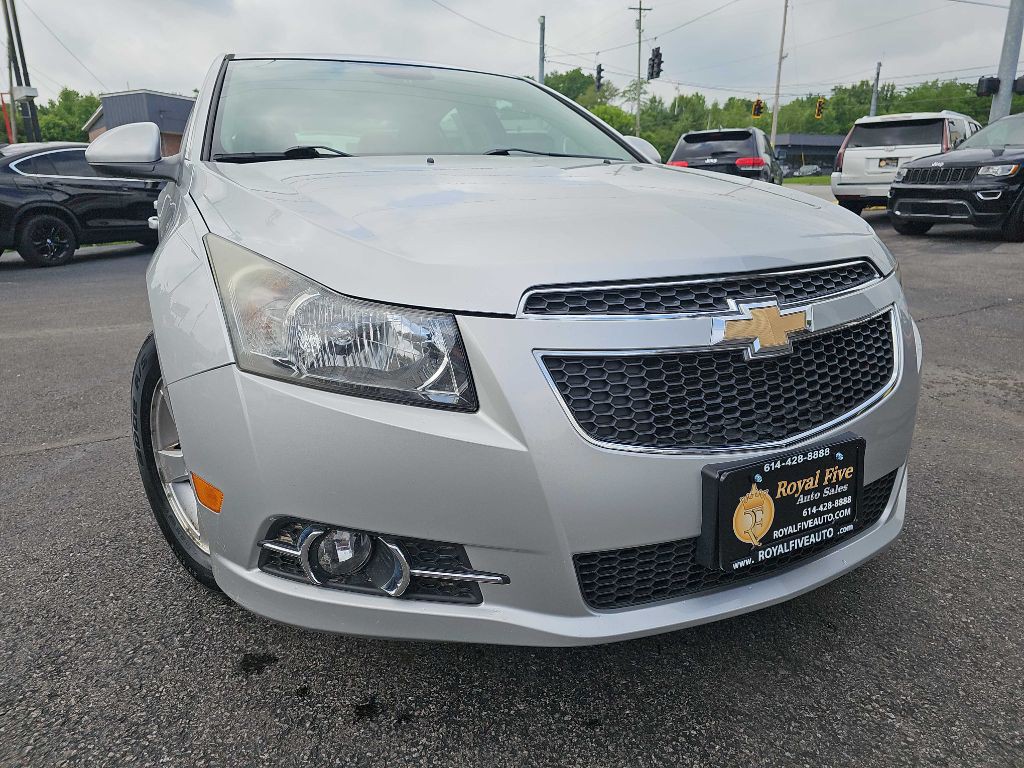 2013 Chevrolet Cruze Image 3