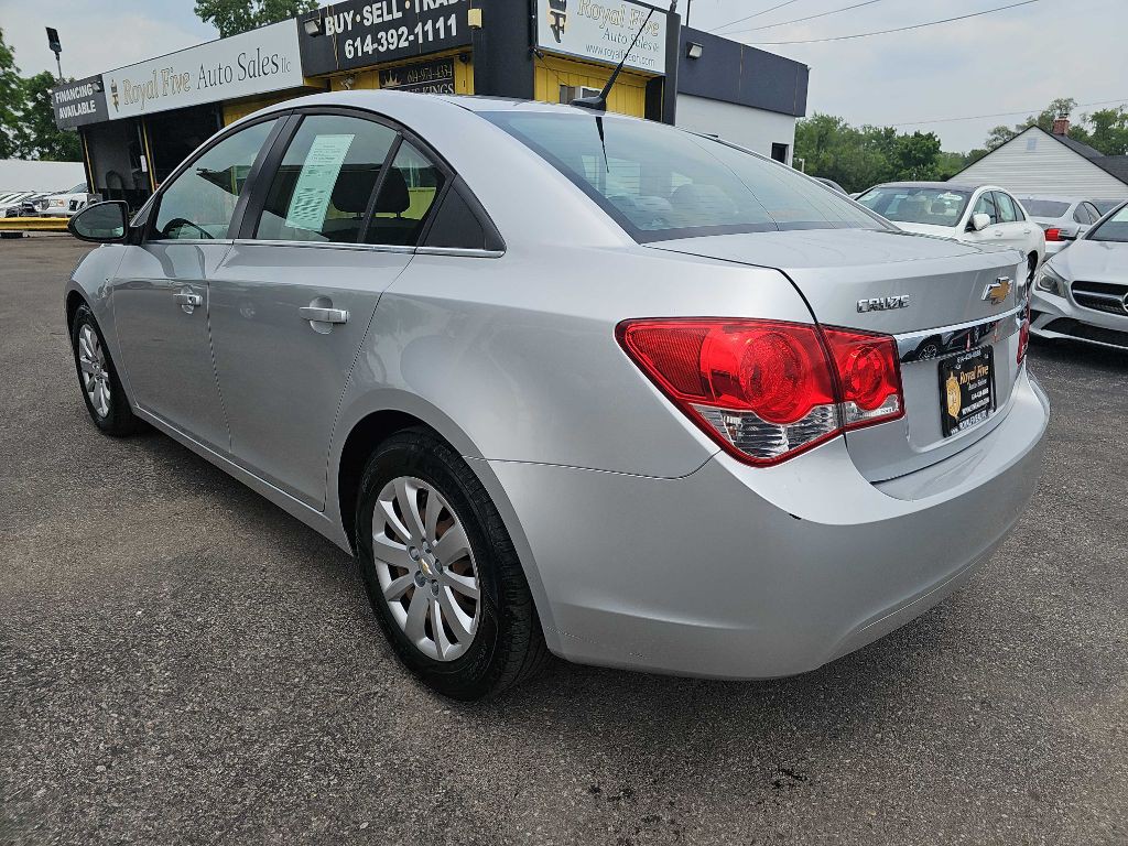 2011 Chevrolet Cruze Image 17