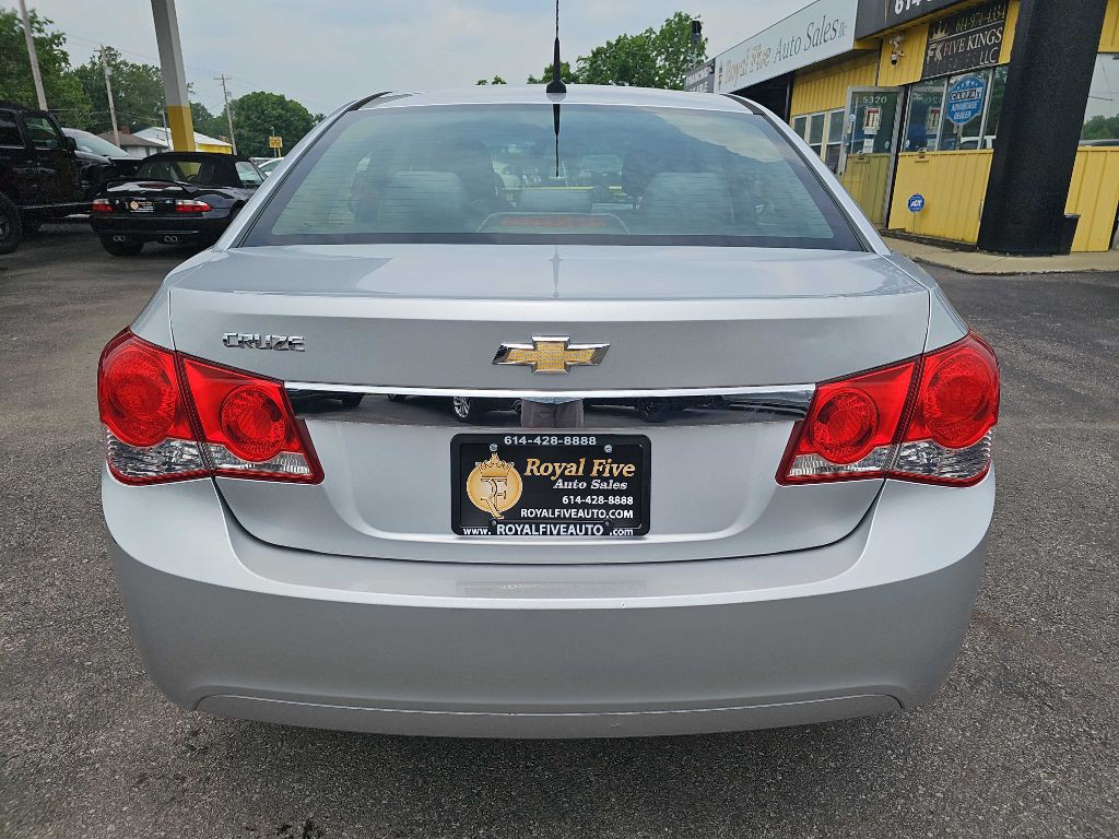 2011 Chevrolet Cruze Image 18