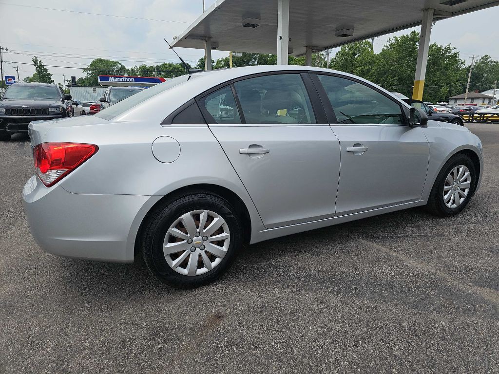2011 Chevrolet Cruze Image 19