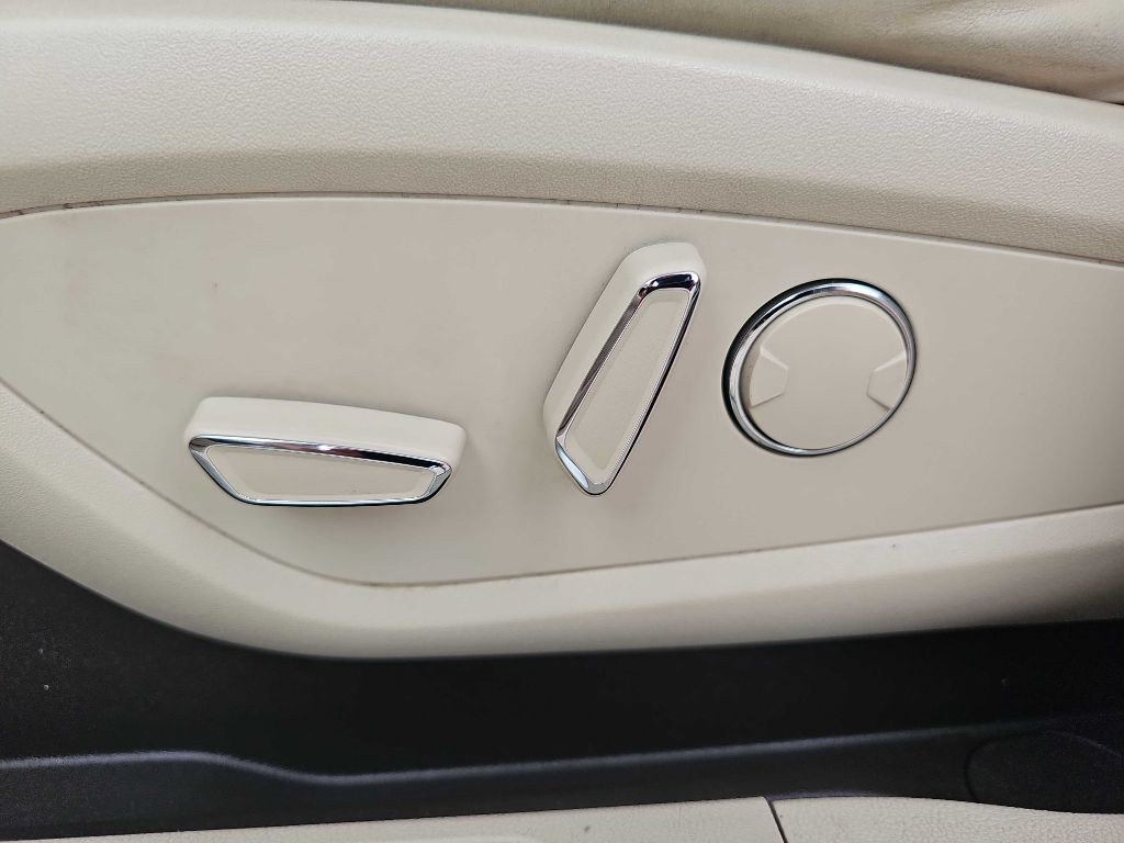 2017 Lincoln MKC Image 33