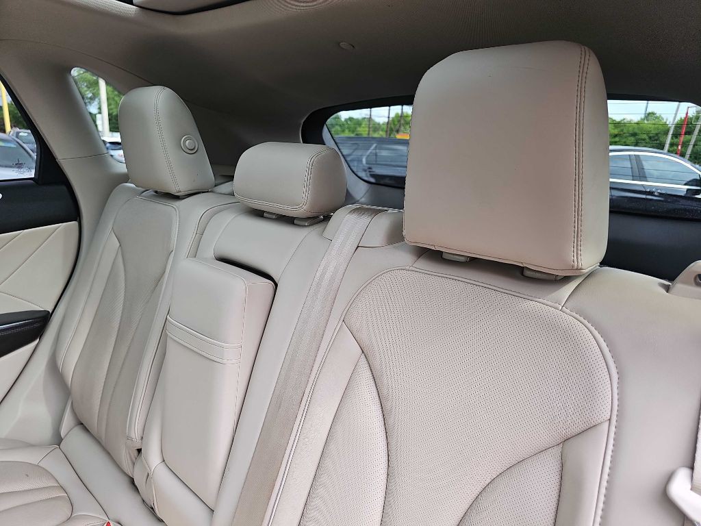 2017 Lincoln MKC Image 40