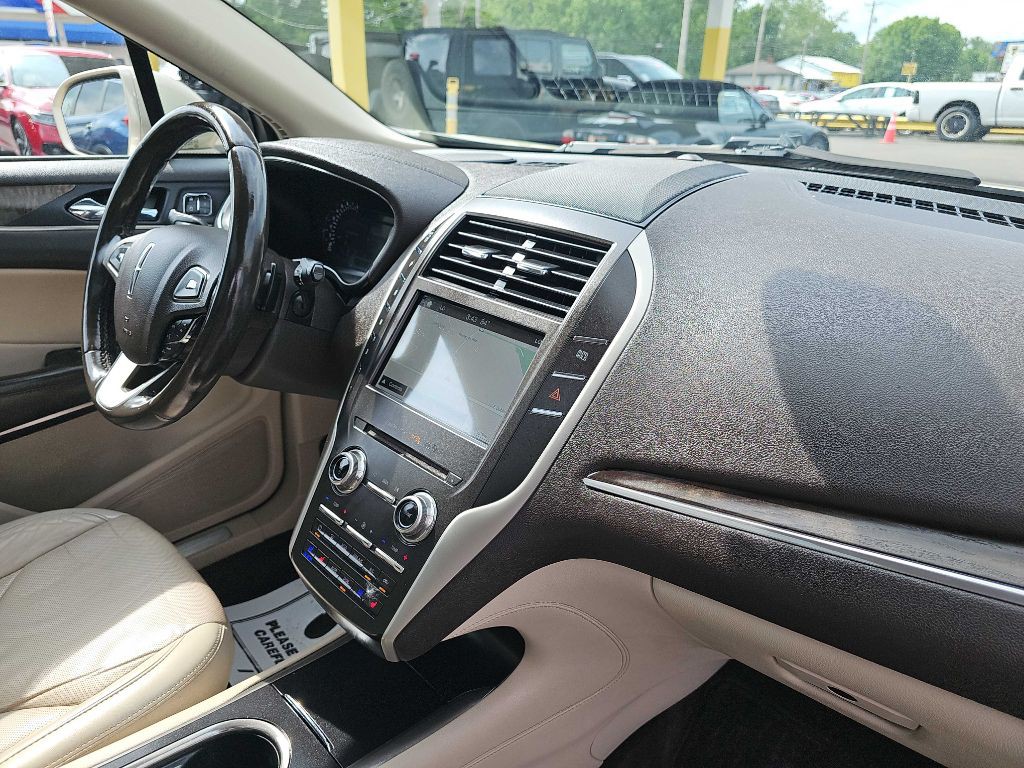 2017 Lincoln MKC Image 50