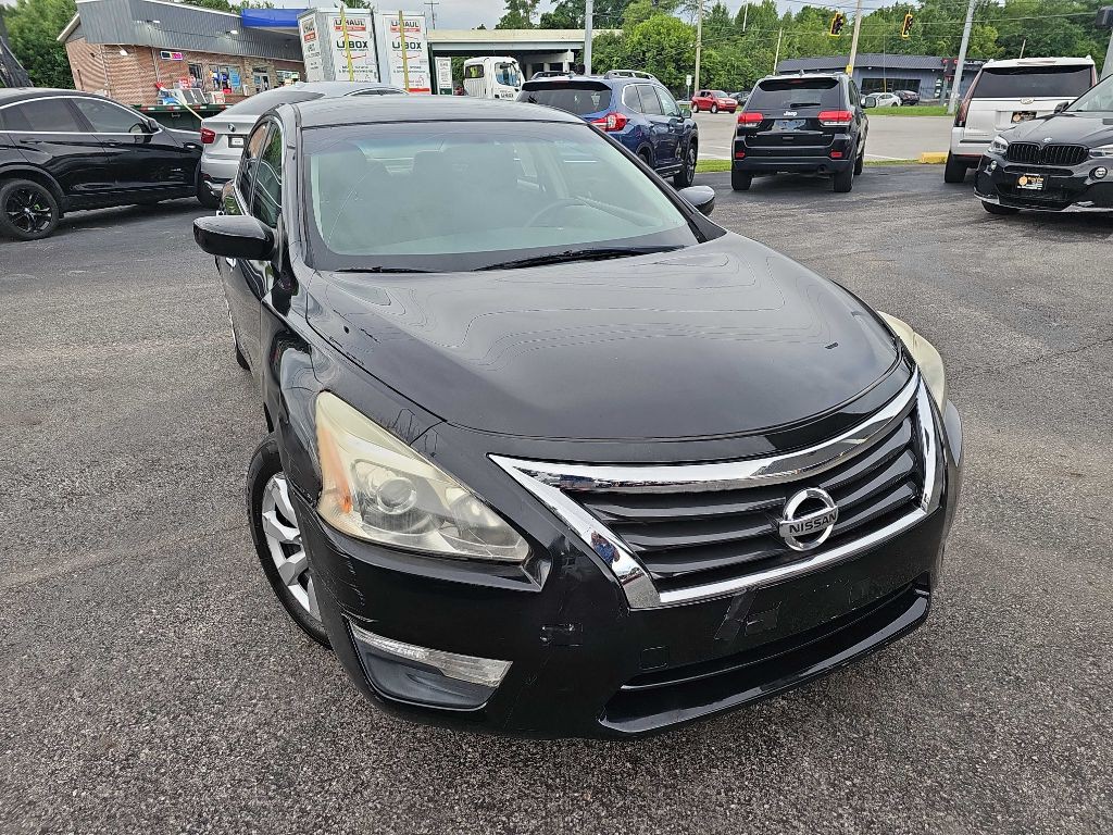 2013 Nissan Altima Image 4